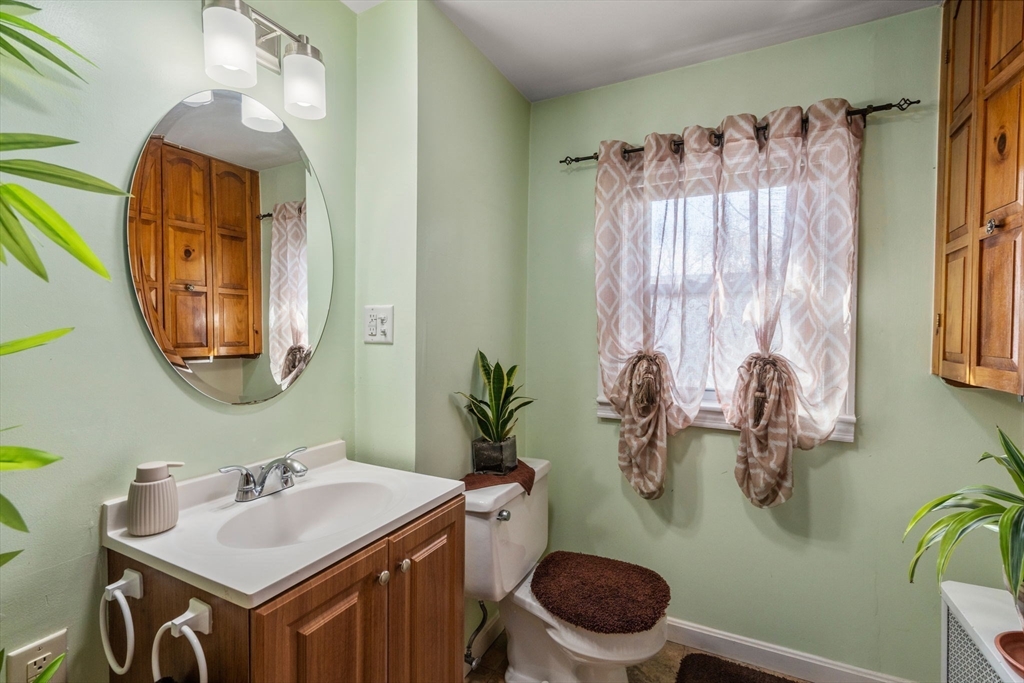 40 Manor Road Shrewsbury, MA 01545 - Photo 13 of 29