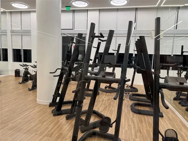 $5,000 | 1500 Bay Road, Unit 522S, Miami Beach, FL 33139