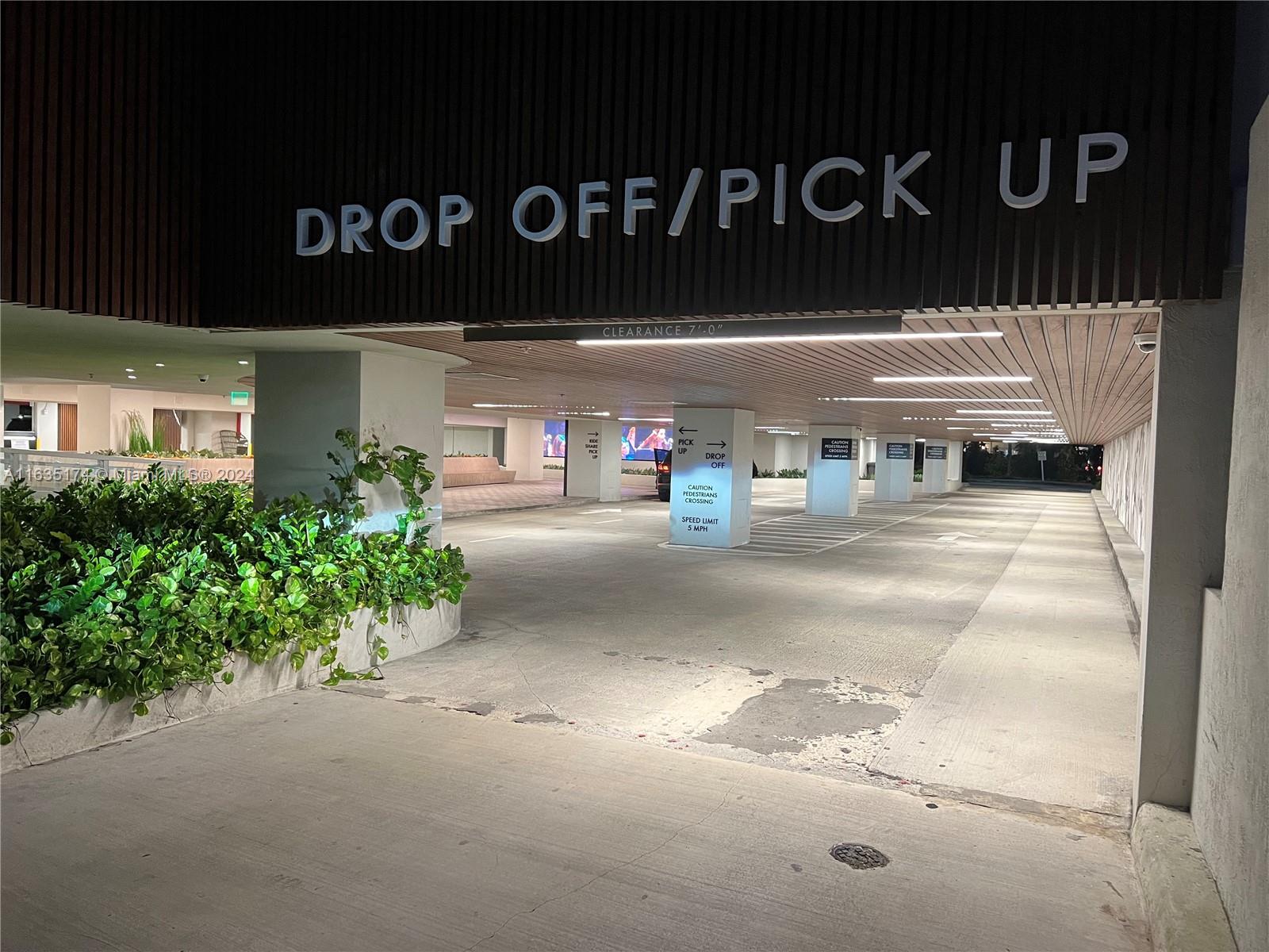 1500 Bay Road, Unit 522S Miami Beach, FL 33139 - Photo 50 of 69 Valet Area