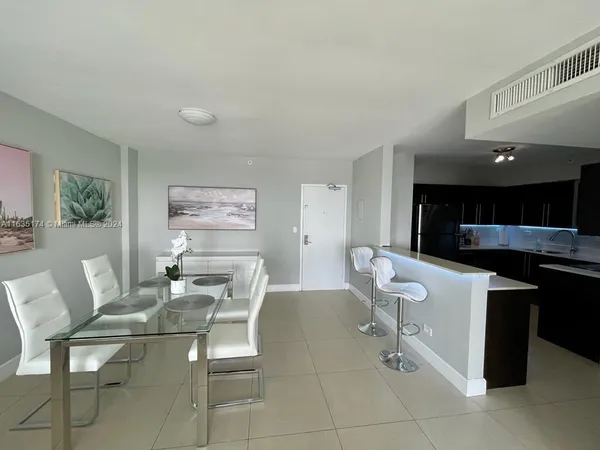 $5,000 | 1500 Bay Road, Unit 522S, Miami Beach, FL 33139