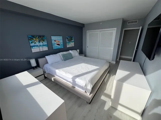 $5,000 | 1500 Bay Road, Unit 522S, Miami Beach, FL 33139