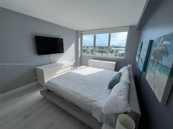 $5,000 | 1500 Bay Road, Unit 522S, Miami Beach, FL 33139