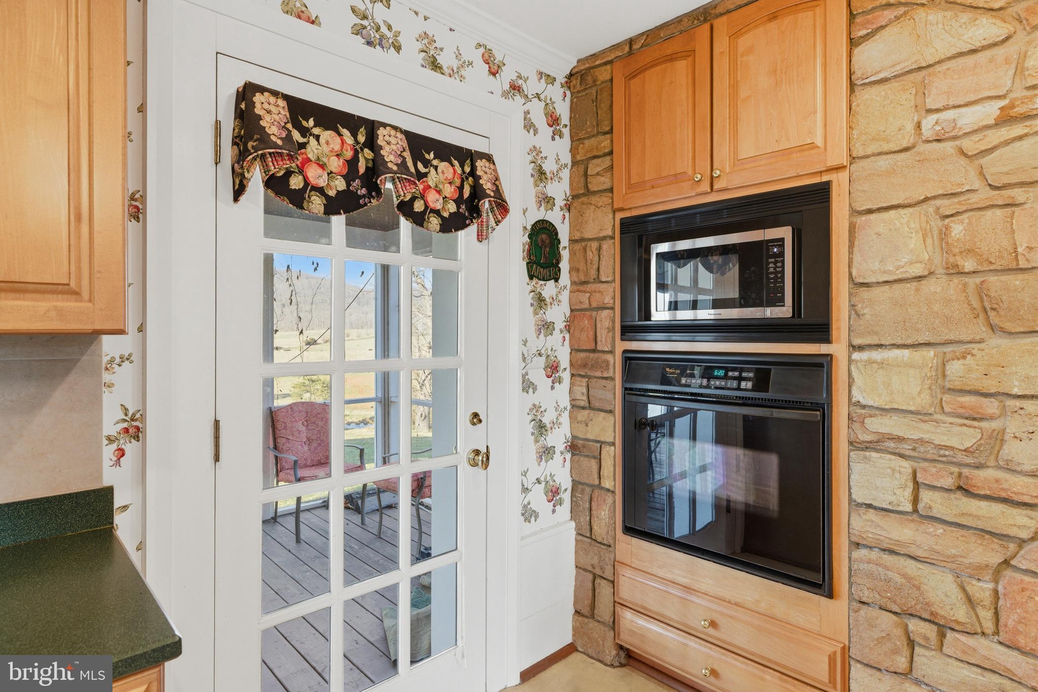 5329 Farmview Road Stanley, VA 22851 - Photo 16 of 111
