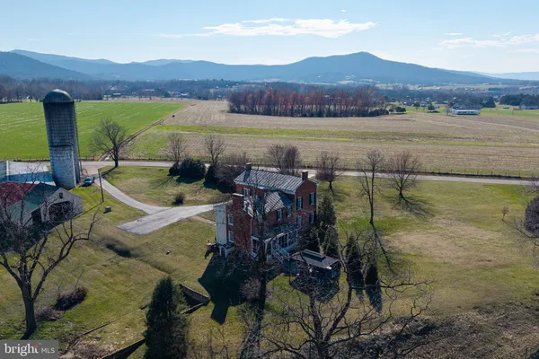 $889,900 | 5329 Farmview Road, Stanley, VA 22851