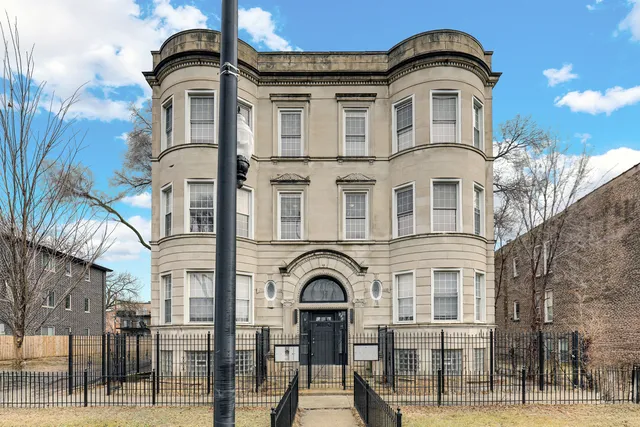 $1,800 | 5343 South Indiana Avenue, Unit 2, Chicago, IL 60615