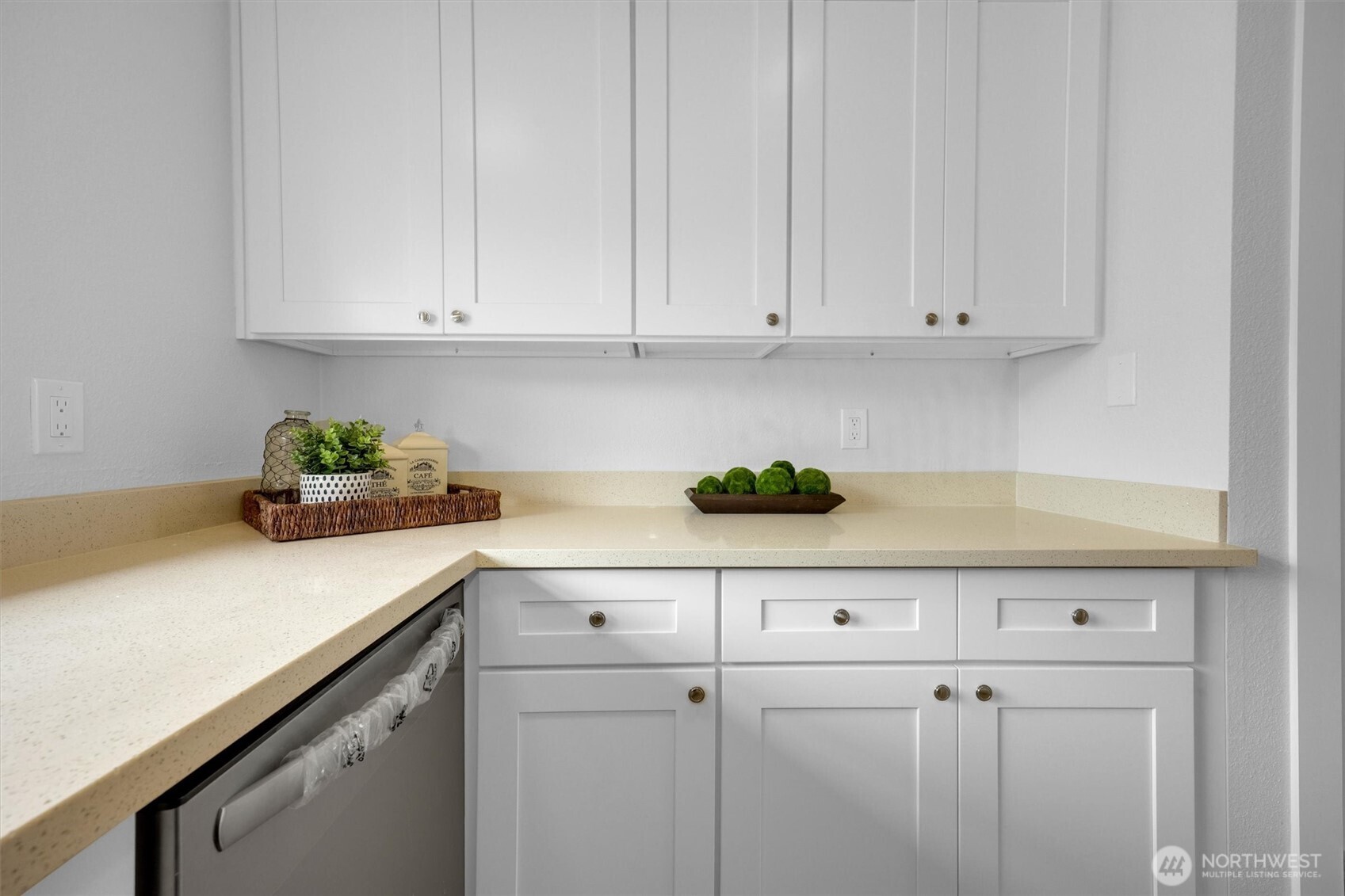 1313 West James Street, Unit 9 Kent, WA 98032 - Photo 12 of 31