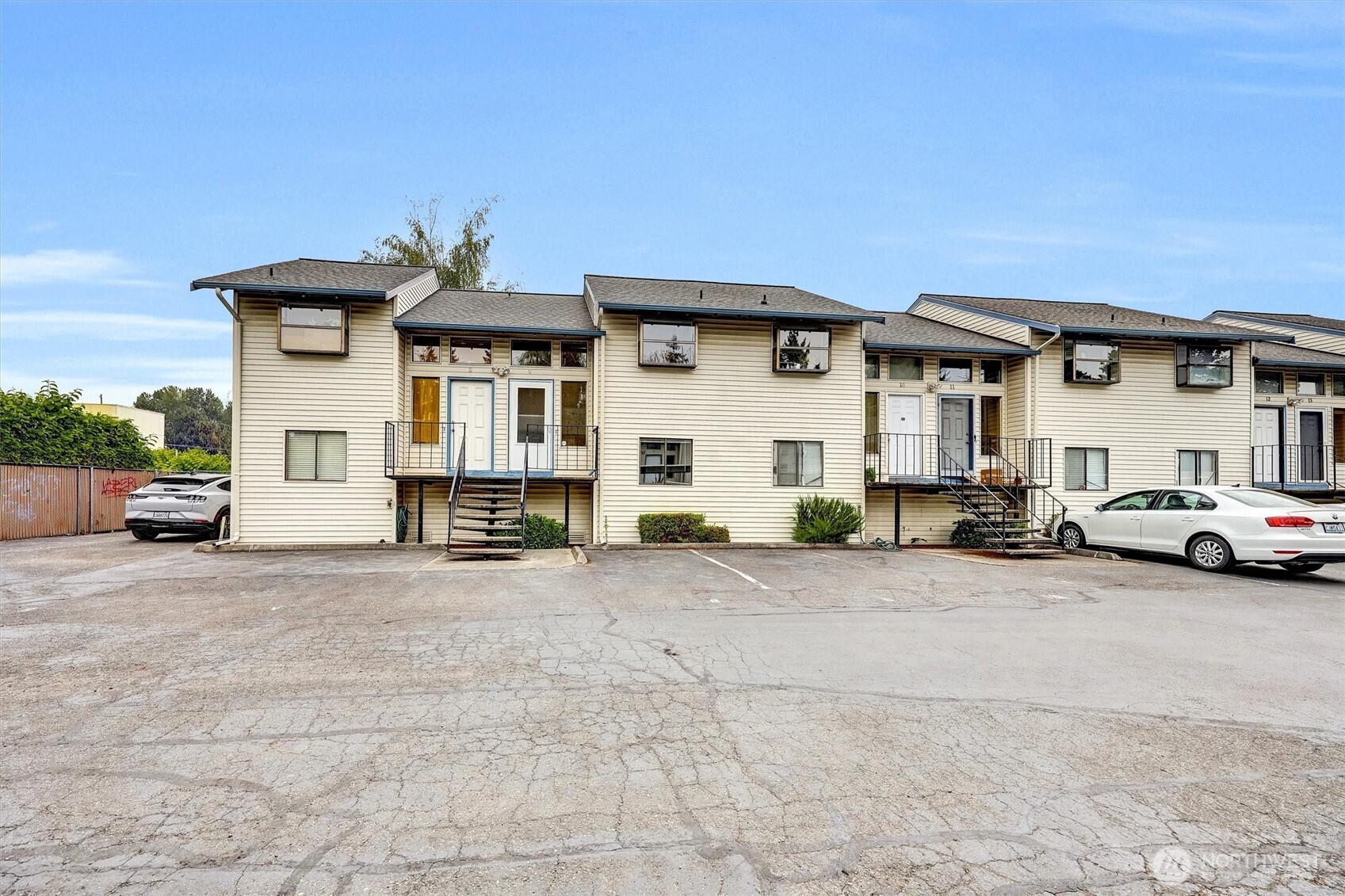 1313 West James Street, Unit 9 Kent, WA 98032 - Photo 4 of 31