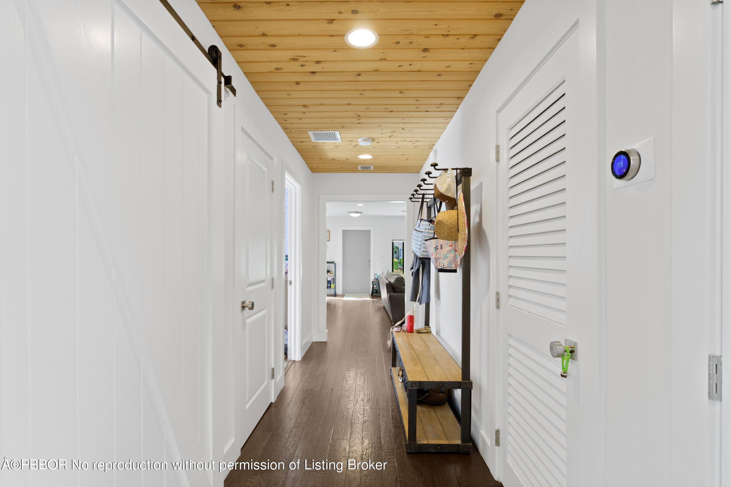 3210 Vincent Road West Palm Beach, FL 33405 - Photo 15 of 20 a view of entryway