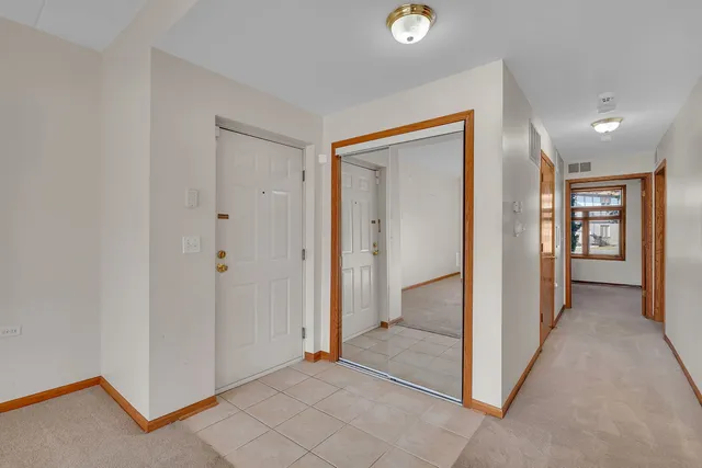 $265,000 | 6413 Pine Trail Lane, Unit 2, Tinley Park, IL 60477