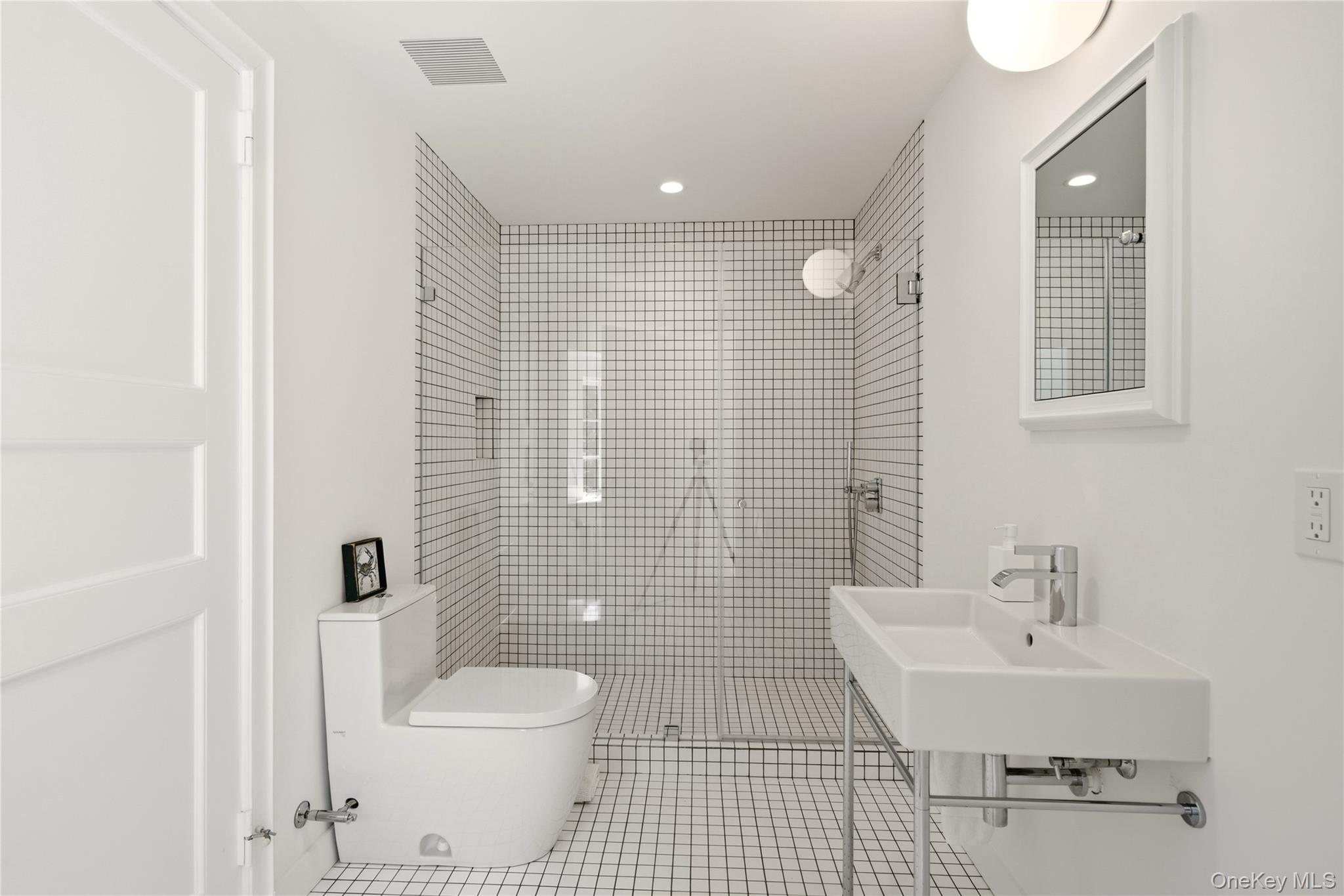 3 White Hill Road Cold Spring Harbor, NY 11724 - Photo 25 of 46 Gallery Image 25