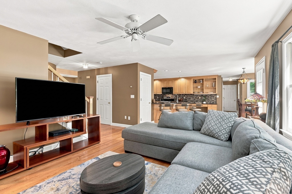 9 Sarah Doublet Road Littleton, MA 01460 - Photo 7 of 41 Gallery Image 7