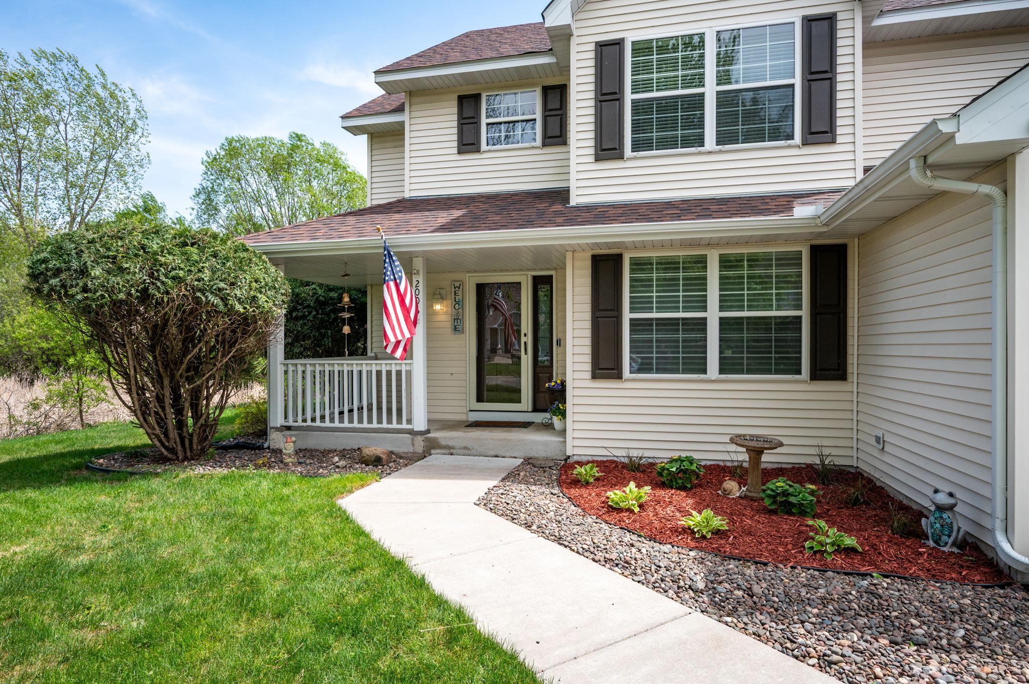 2006 Forest Ridge Lane Buffalo, MN 55313 - Photo 2 of 34