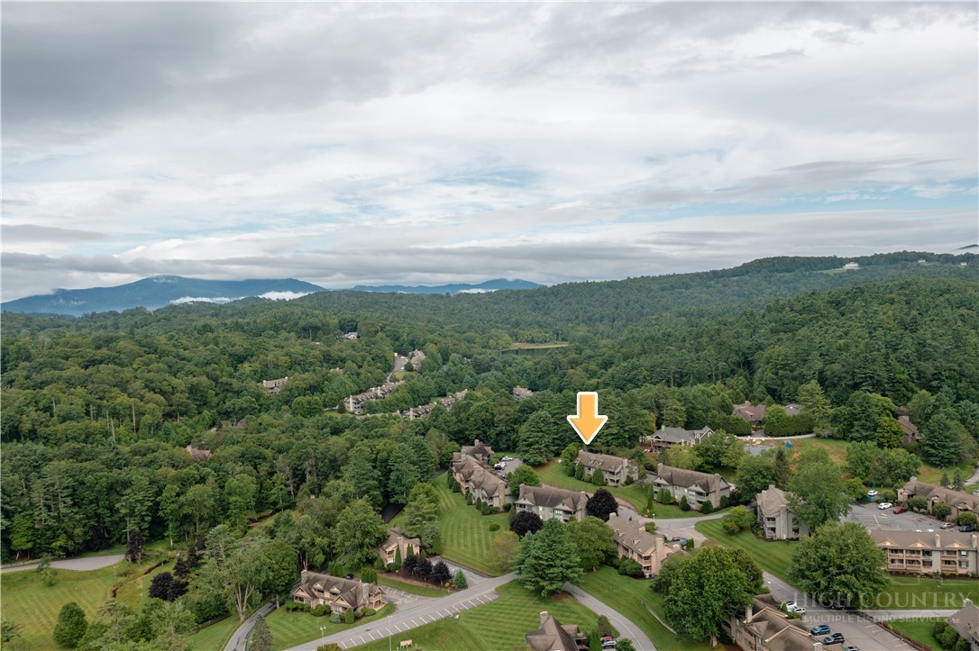 234 Stringfellow Lane, Unit 4 Blowing Rock, NC 28605 - Photo 6 of 40
