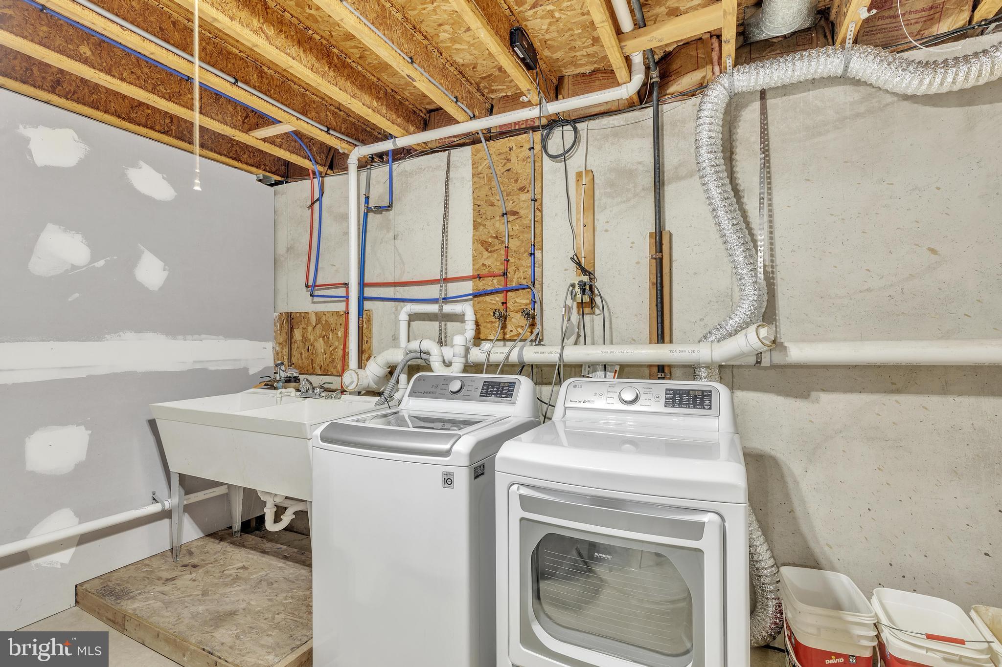 5 Patricia Circle Bear, DE 19701 - Photo 21 of 23 a view of washer and dryer