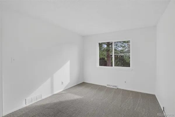 a room with a bench