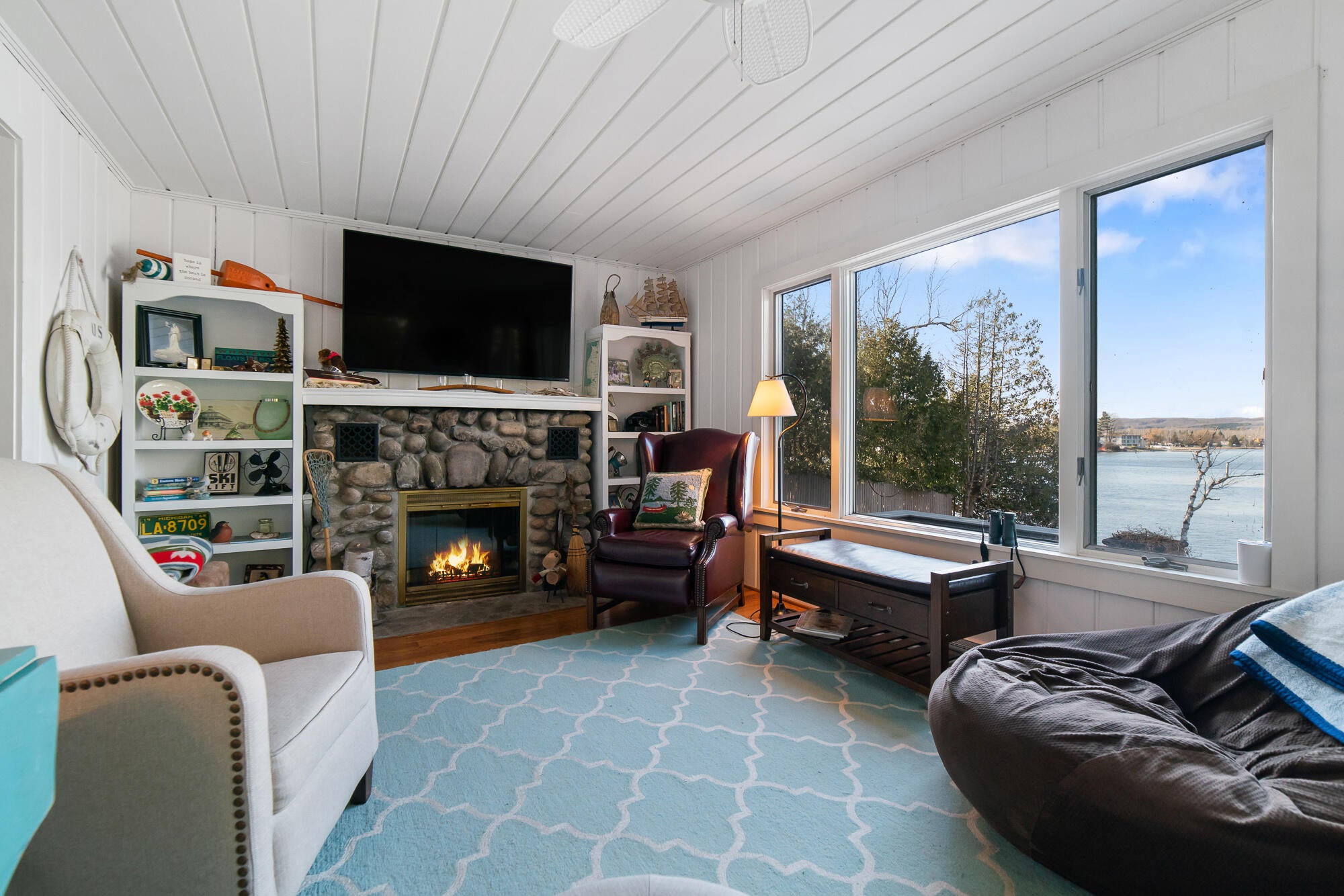 5249 Graham Road Petoskey, MI 49770 - Photo 9 of 31 Gallery Image 9