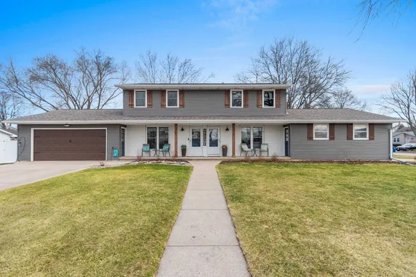 $405,000 | 2965 Jauquet Drive, Green Bay, WI 54311