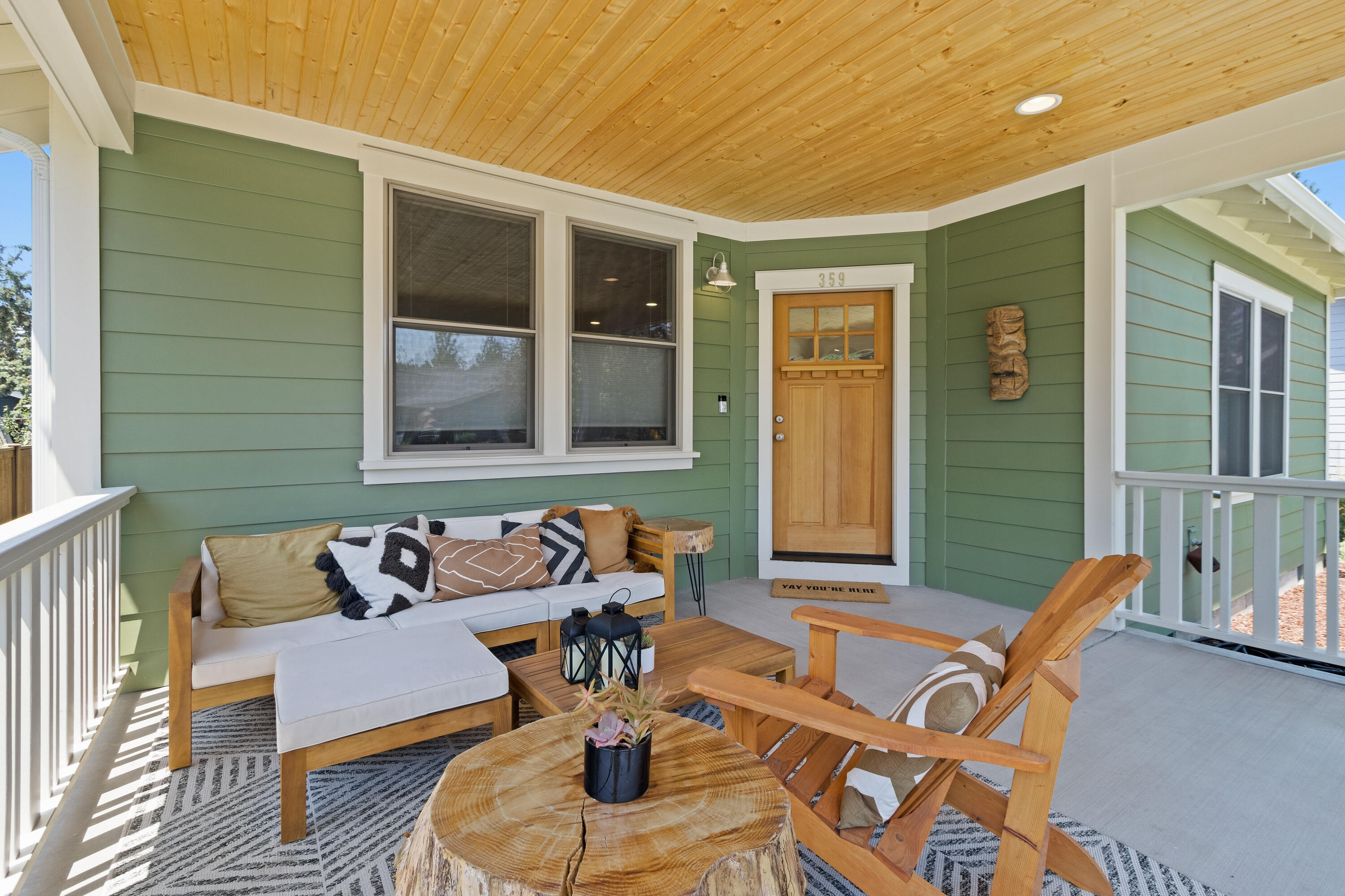 359 North Rope Place Sisters, OR 97759 - Photo 3 of 27 DSC02157
