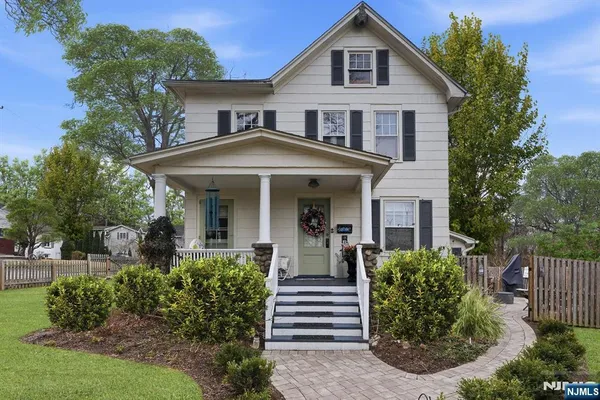 $3,500 | 122 Prospect Street, Ramsey, NJ 07446