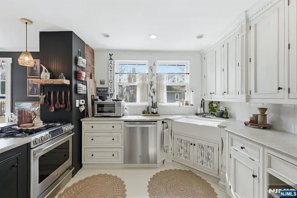 $3,500 | 122 Prospect Street, Ramsey, NJ 07446