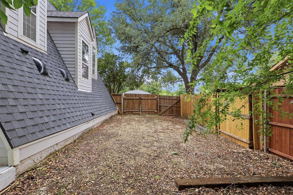 716 Lakeland Road Lake Dallas, TX 75065 - Photo 23 of 31