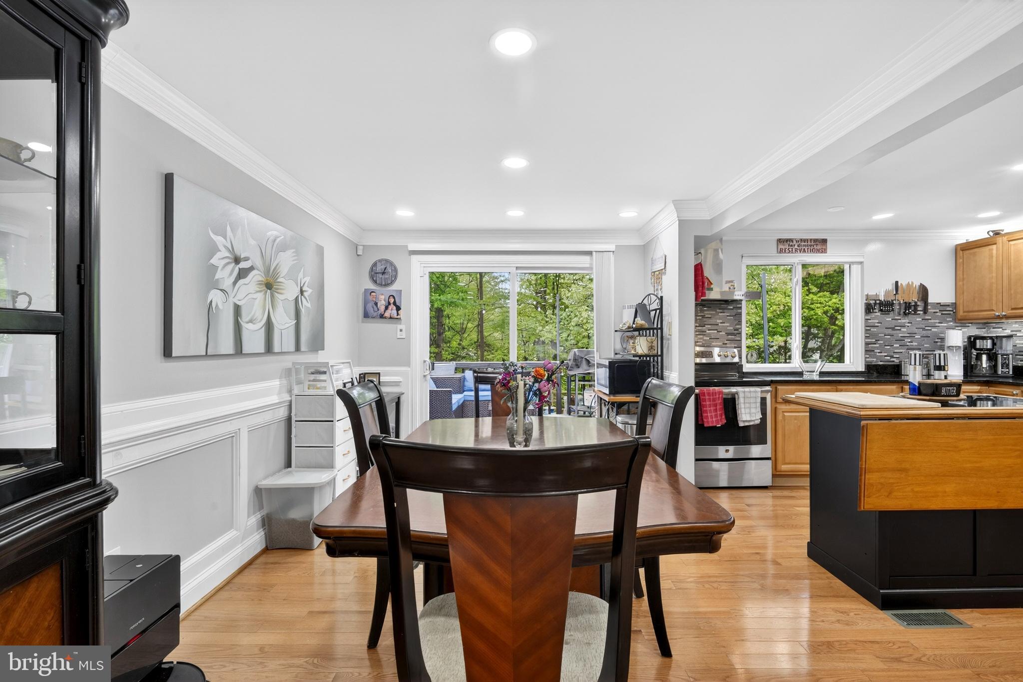 8373 Magic Leaf Road Springfield, VA 22153 - Photo 20 of 69 Large dining table in Dining Room