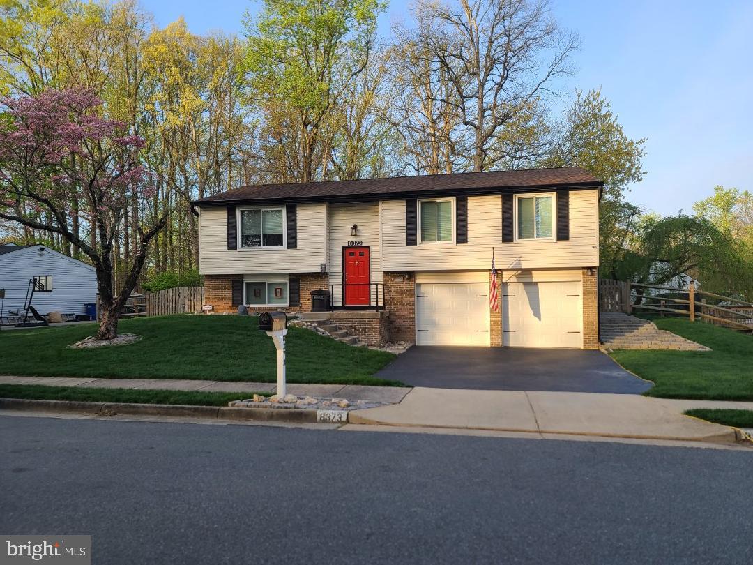 8373 Magic Leaf Road Springfield, VA 22153 - Photo 2 of 4 Front of home