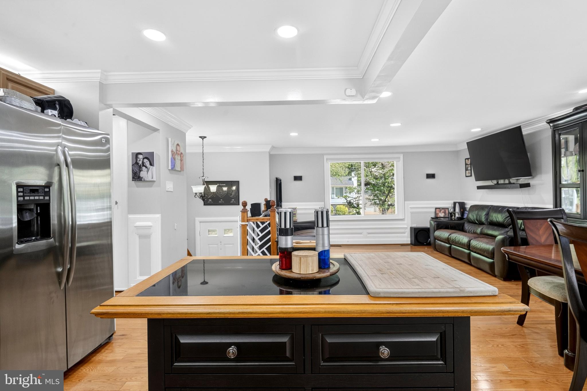 8373 Magic Leaf Road Springfield, VA 22153 - Photo 28 of 69 Kitchen center island