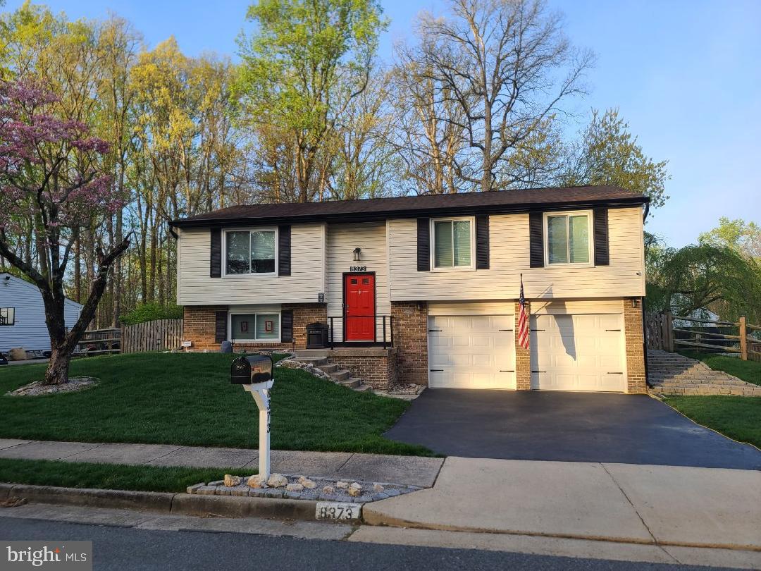 8373 Magic Leaf Road Springfield, VA 22153 - Photo 3 of 4 Front of home