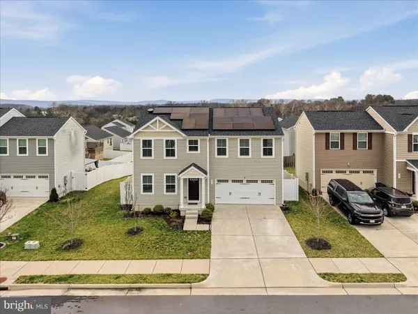 $449,900 | 471 Coville Street, Middletown, VA 22645