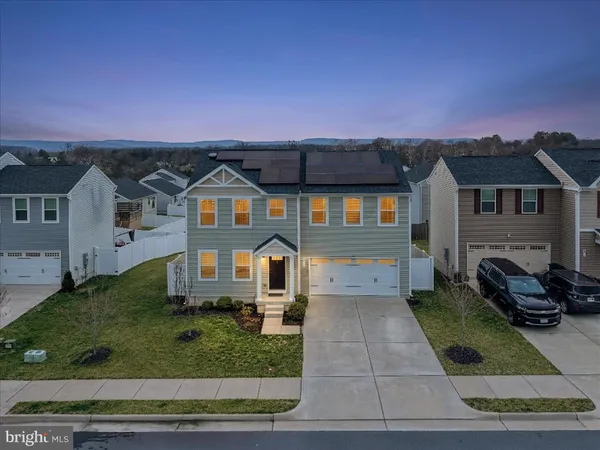 $449,900 | 471 Coville Street, Middletown, VA 22645