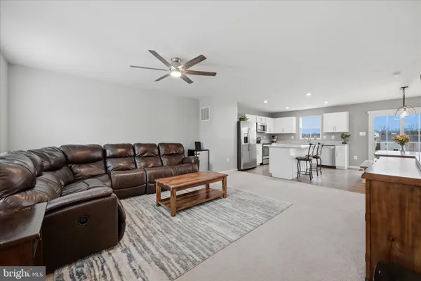 $449,900 | 471 Coville Street, Middletown, VA 22645