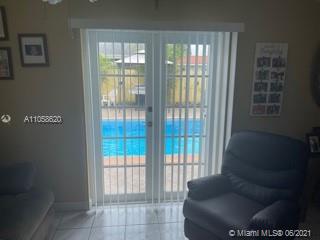 9215 Southwest 45th Street Miami, FL 33165 - Photo 11 of 37