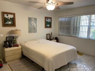 9215 Southwest 45th Street Miami, FL 33165 - Photo 18 of 37