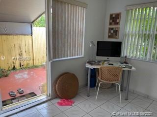 9215 Southwest 45th Street Miami, FL 33165 - Photo 20 of 37