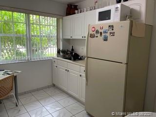 9215 Southwest 45th Street Miami, FL 33165 - Photo 22 of 37