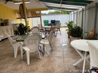 9215 Southwest 45th Street Miami, FL 33165 - Photo 25 of 37