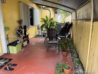 9215 Southwest 45th Street Miami, FL 33165 - Photo 28 of 37