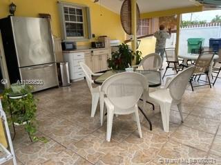 9215 Southwest 45th Street Miami, FL 33165 - Photo 30 of 37