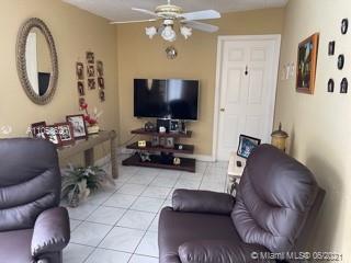 9215 Southwest 45th Street Miami, FL 33165 - Photo 8 of 37