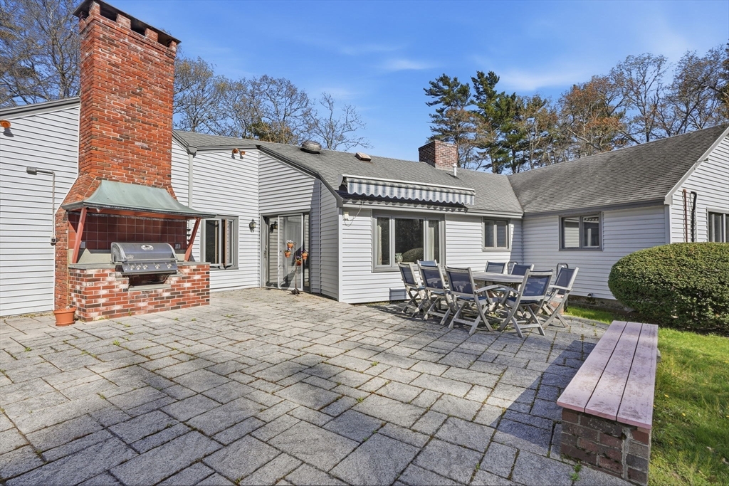 234 Converse Road Marion, MA 02738 - Photo 5 of 42