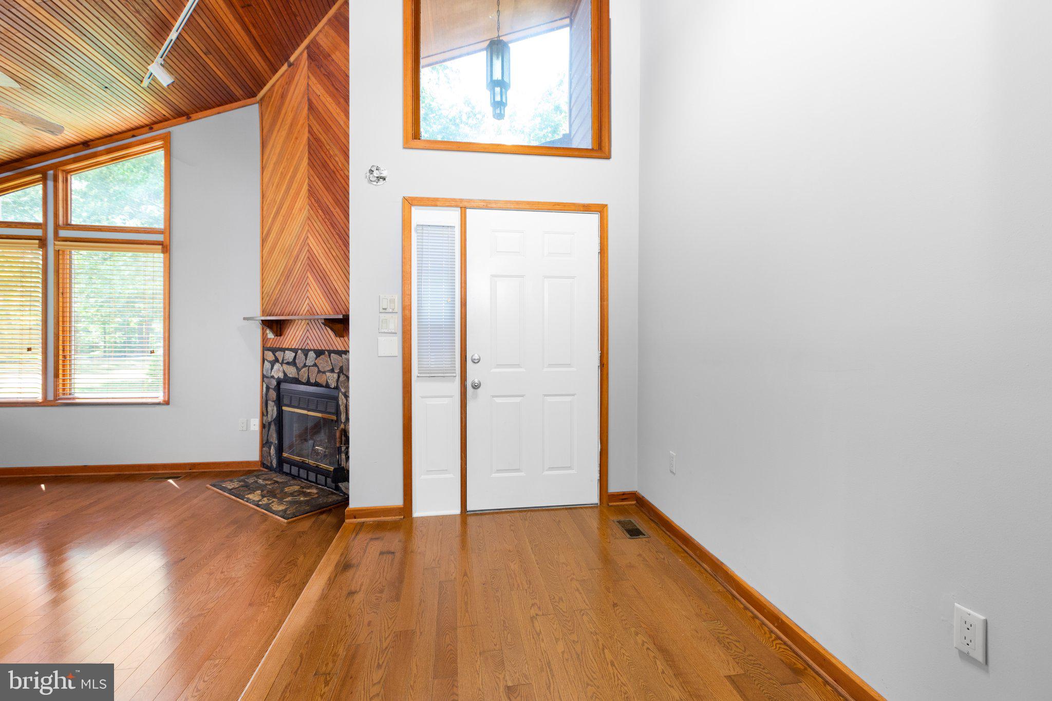 166 Placid Road Colonial Beach, VA 22443 - Photo 5 of 51 Gallery Image 5