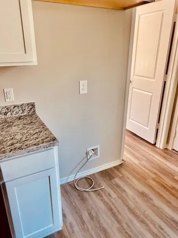 $1,300 | 11720 White Cedar Street, Willis, TX 77318