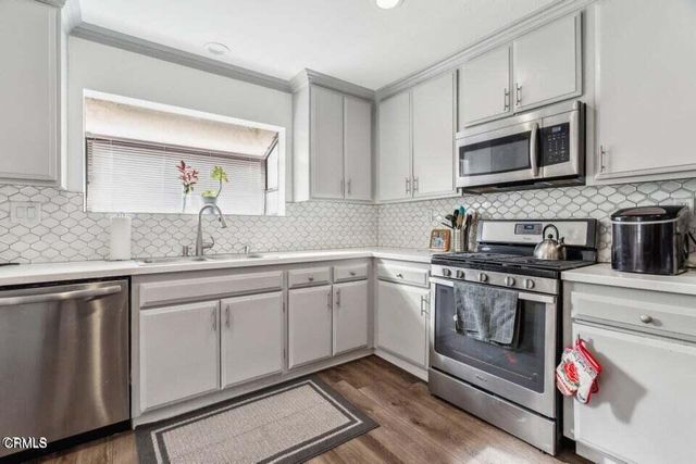 $3,800 | 26009 Alizia Canyon Drive, Unit A, Calabasas, CA 91302