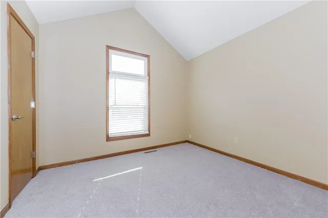 $2,360 | 4050 Southwest La Harve Drive, Lee's Summit, MO 64082