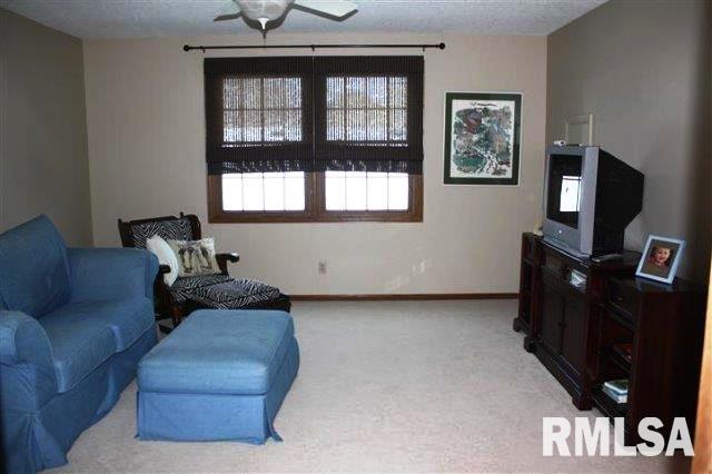 2550 Hunter Road Bettendorf, IA 52722 - Photo 13 of 21 Gallery Image 13