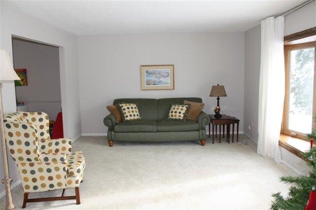 2550 Hunter Road Bettendorf, IA 52722 - Photo 6 of 21 Gallery Image 6