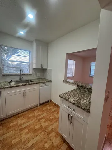 $1,600 | 346 Windsor O, West Palm Beach, FL 33417