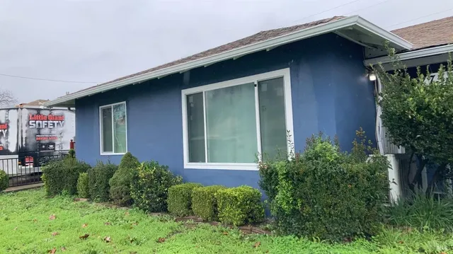 $2,700 | 758 Warford Avenue, Vallejo, CA 94591