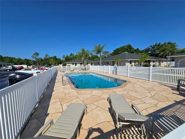$1,450 | 24540 Harbor View Road, Unit H2, Punta Gorda, FL 33980